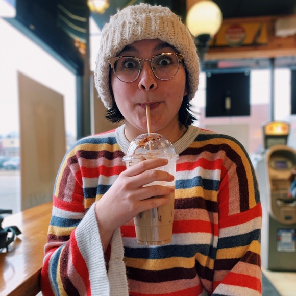 Meet your Posher, Jackie - Picture 1 of 1